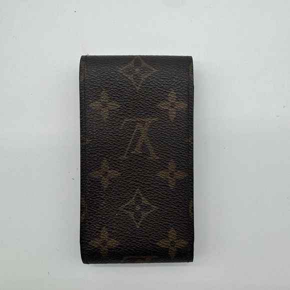 Louis Vuitton Pouch - Picture 2 of 3